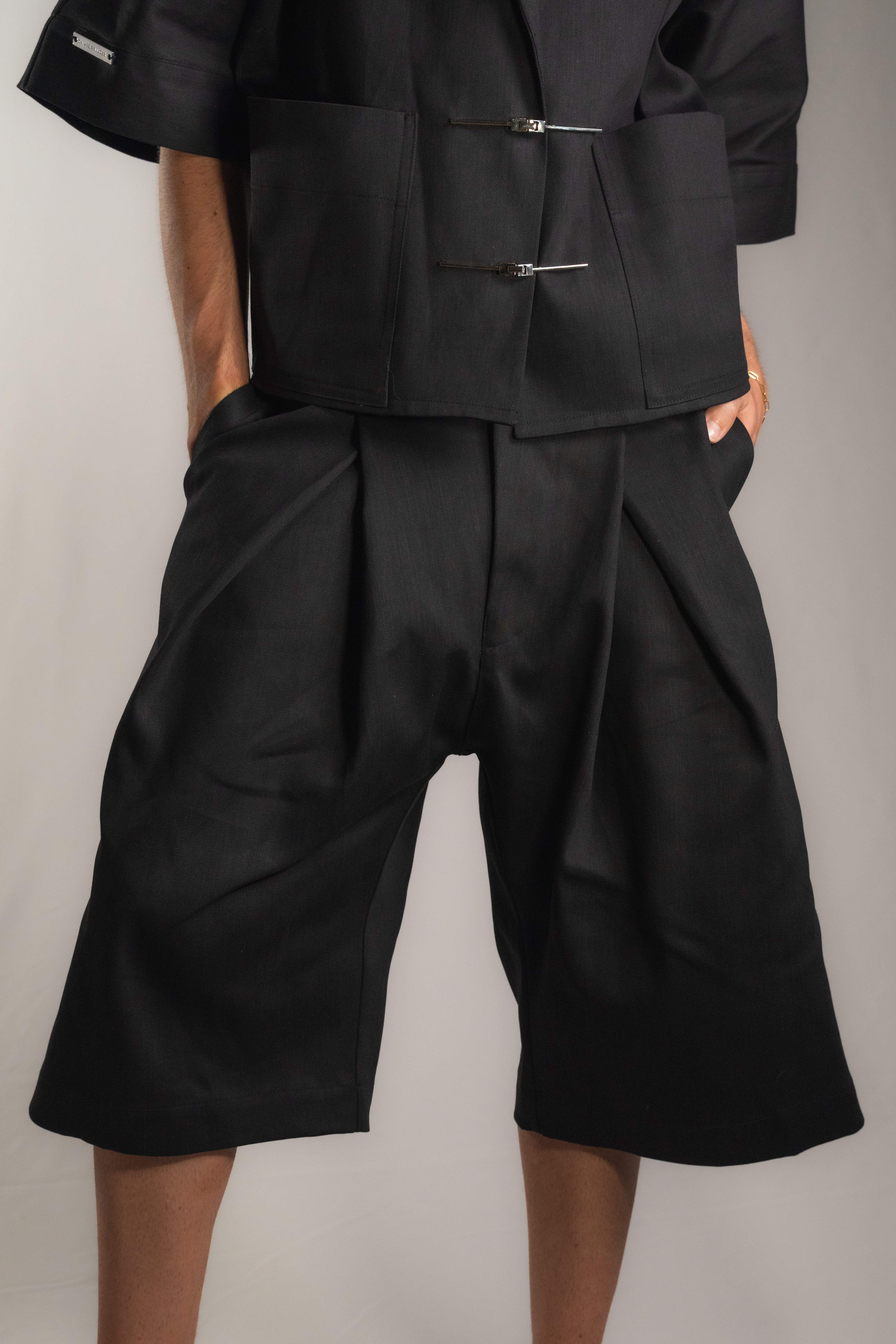 JORTS - BLACK