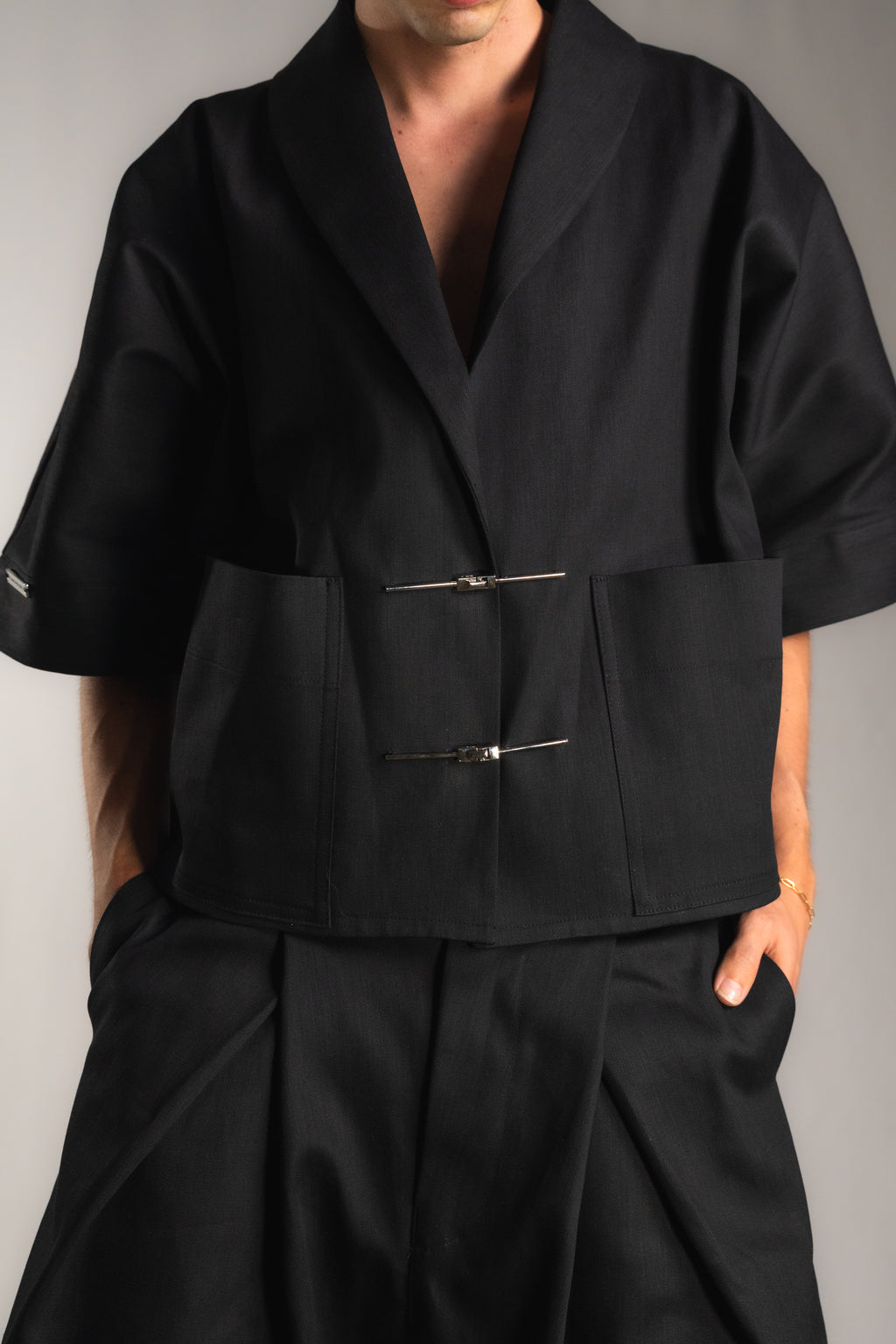 BOXY KIMONO JACKET - BLACK