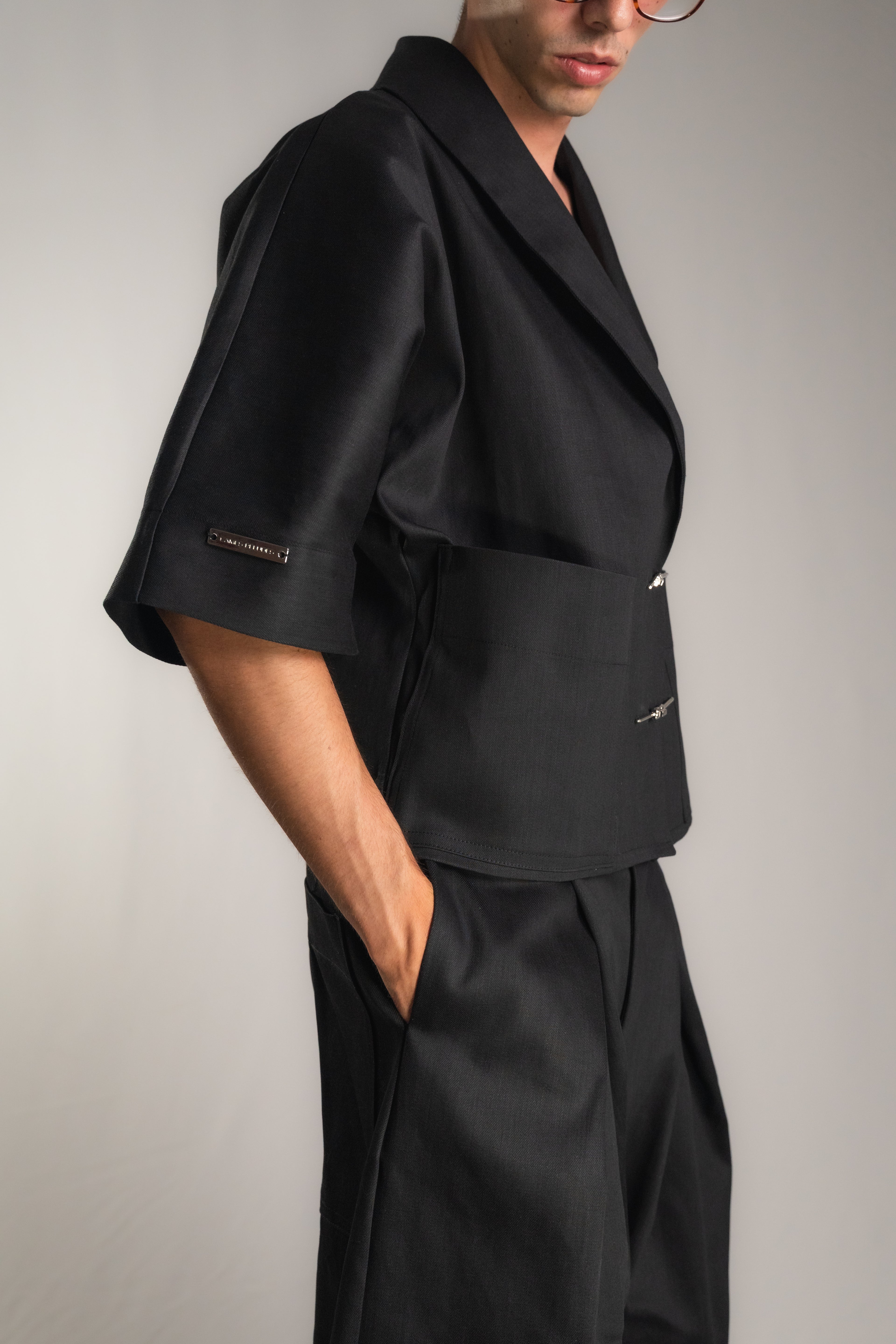 BOXY KIMONO JACKET - BLACK
